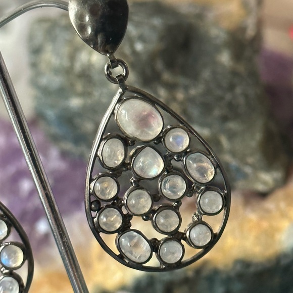 Rainbow moonstone sterling silver earrings - Picture 7 of 10